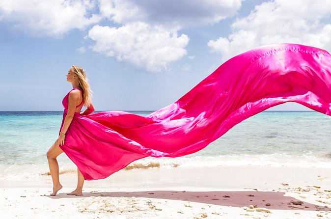 1 Hour Private Flying Dress Photoshoot in Curacao - What the $349 price includes