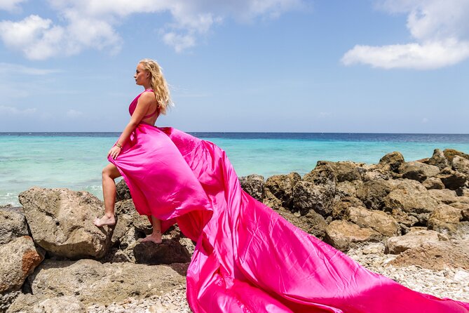 1 Hour Private Flying Dress Photoshoot in Curacao - Who will enjoy this private portrait session