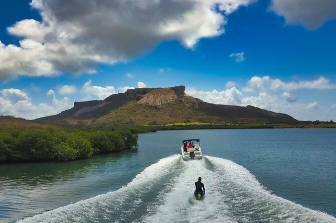 2 hour private boat tour - Spanish Waters, Swim Stop & Boarding - Key points at a glance