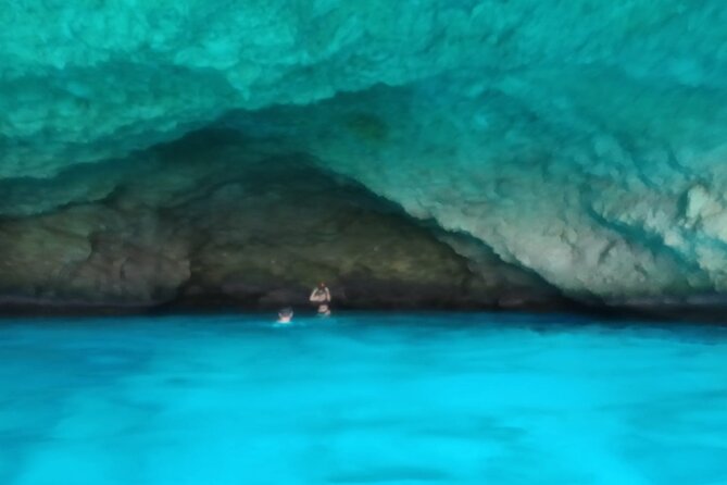 Blue Room and Beach Tour Curacao by Speedboat - Beach time, lunch, and a second swim