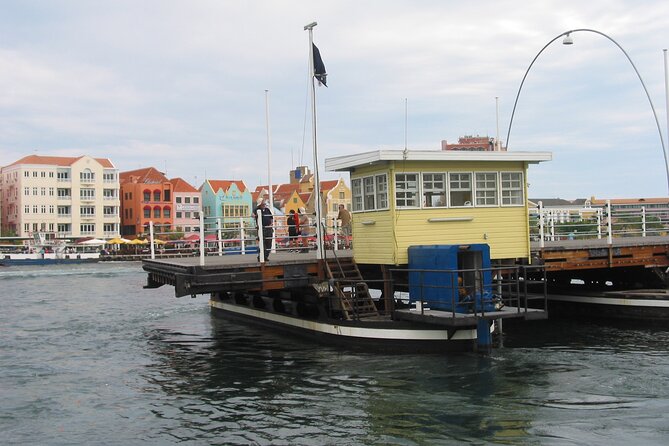 Curacao Complete Island Tour - Mike and the value of a local guide