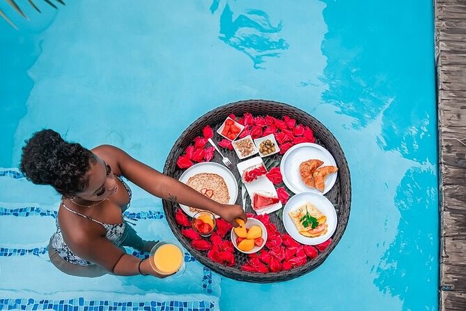 Curacao Floating Breakfast Photoshoot free Drone Videos & Mimosas - The private format and who benefits from it