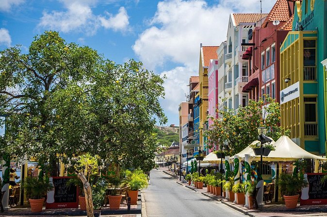 Curacao Private Tour and Activity Experience (4 up to 13 people) - The guides and what their style means for you
