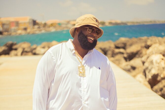 Private Photoshoot Curacao - Capture Your Memories in Willemstad - What you receive for $138