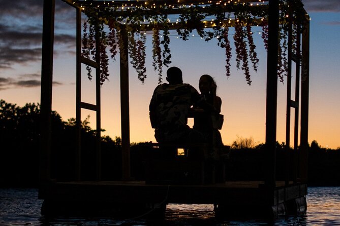 Romantic Floating Picnic Experience - A private evening on Curaçao’s calm water