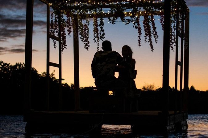 Romantic Floating Picnic Experience - Choosing wine, appetizers, and three proteins