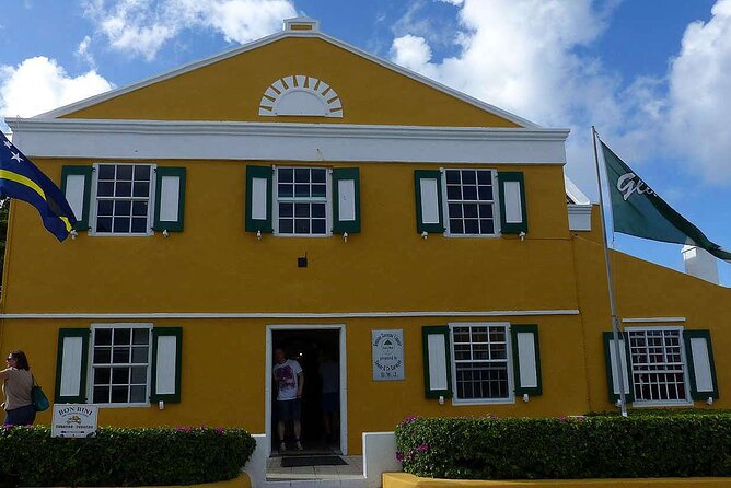 Shop and Beach Guided Tour in Curacao City - Starting in Willemstad: Punda, Otrobanda, and the Queen Emma Bridge