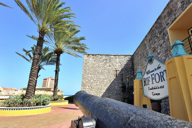 Shop and Beach Guided Tour in Curacao City - Punda shopping: 90 minutes to browse without a hard sell