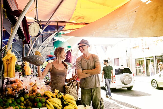 Shop and Beach Guided Tour in Curacao City - Chobolobo and the Blue Curaçao tasting