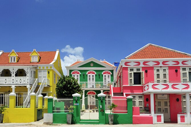 Shop and Beach Guided Tour in Curacao City - Vehicle comfort and meeting-point planning