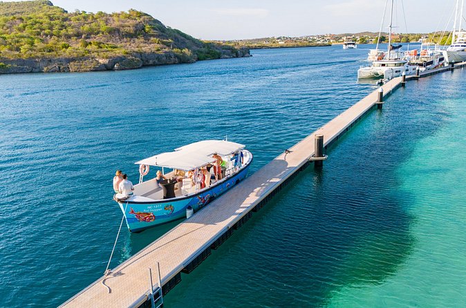 Sightseeing Boat Trip Spanish Water Curacao - Practical Details at the Dock