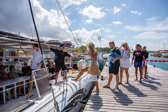 Snorkel Hopping Full Day Trip with F&B - Lunch, fruit, and a genuinely useful open bar