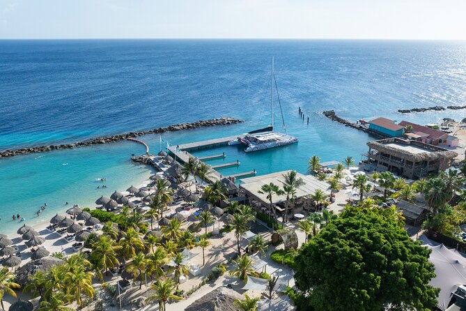 Sunset Sailing Cruise with premium drinks and bites - Sunset sailing from MOOD Beach in Willemstad