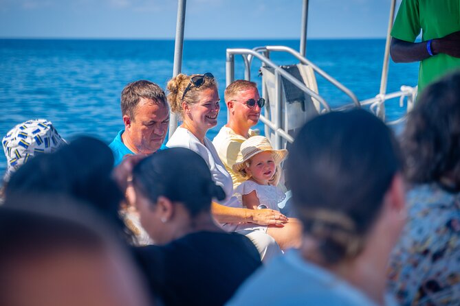 Underwater Seaworld Explorer Experience in Curaçao - Who should book this Curaçao boat ride?