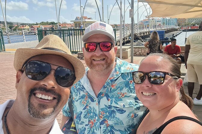 Unique Private Experiences Tour in Curacao - History, murals, forts, and local viewpoints